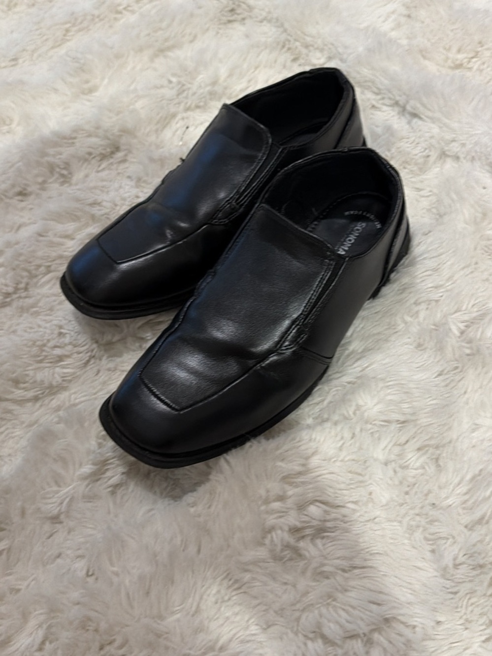 Boys Black Slip-On Dress Shoes size 6